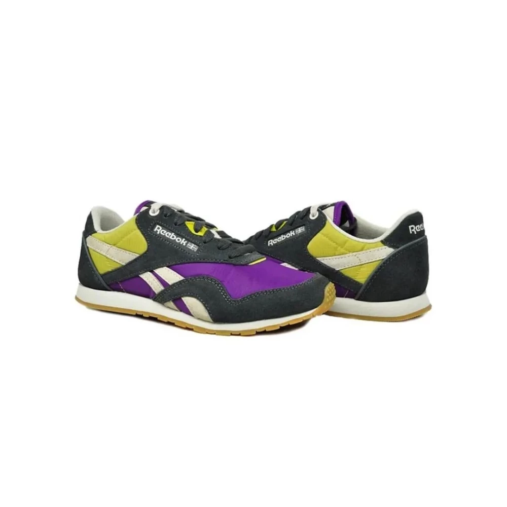 Кроссовки подростковые для девочки Reebok черные фиолетовые желтые серые на шнурках